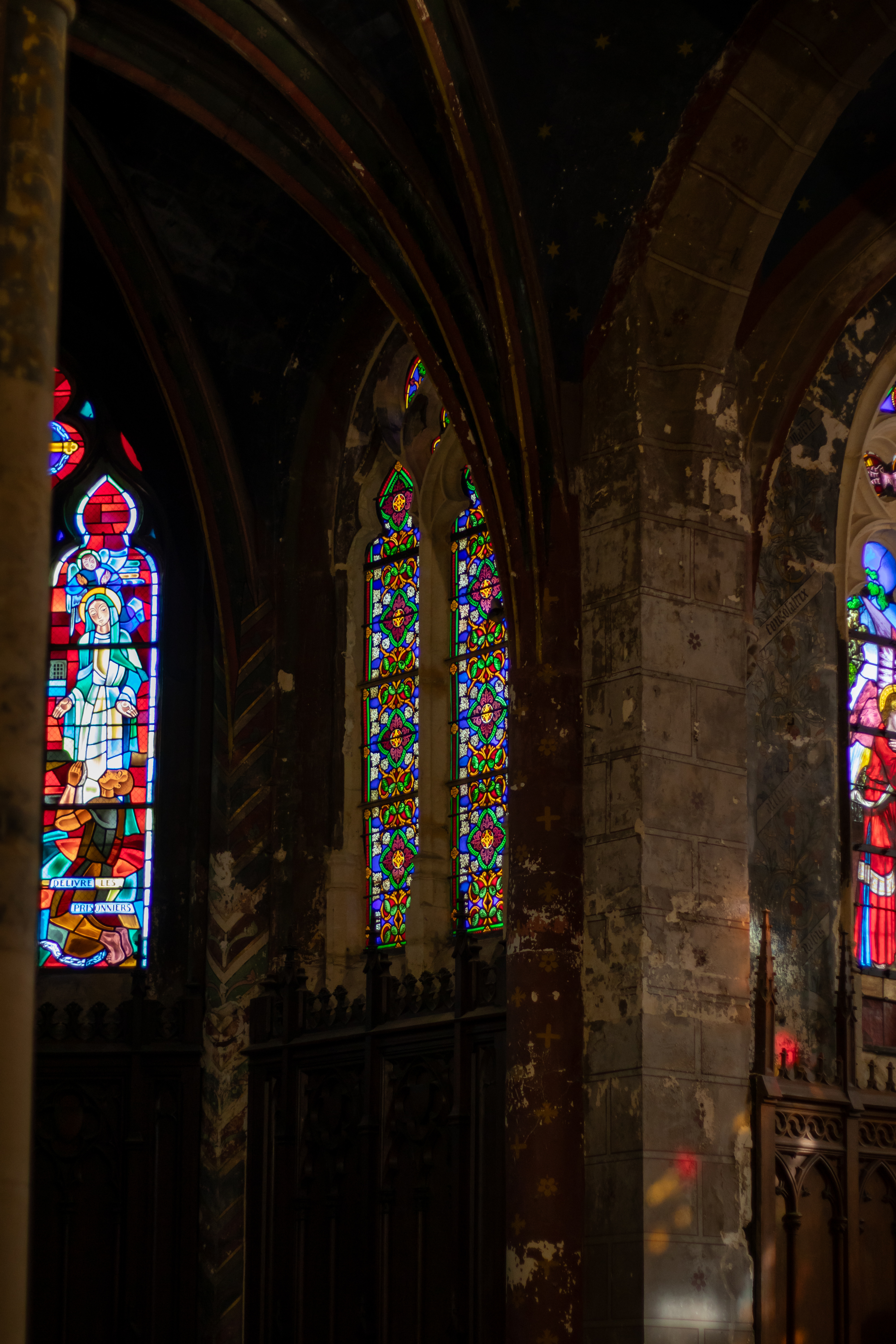 Vitrail de l'église Saint-Maclou à Conflans-Sainte-Honorine